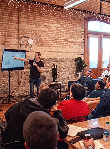 Unique Digital Ideas to Learn Business